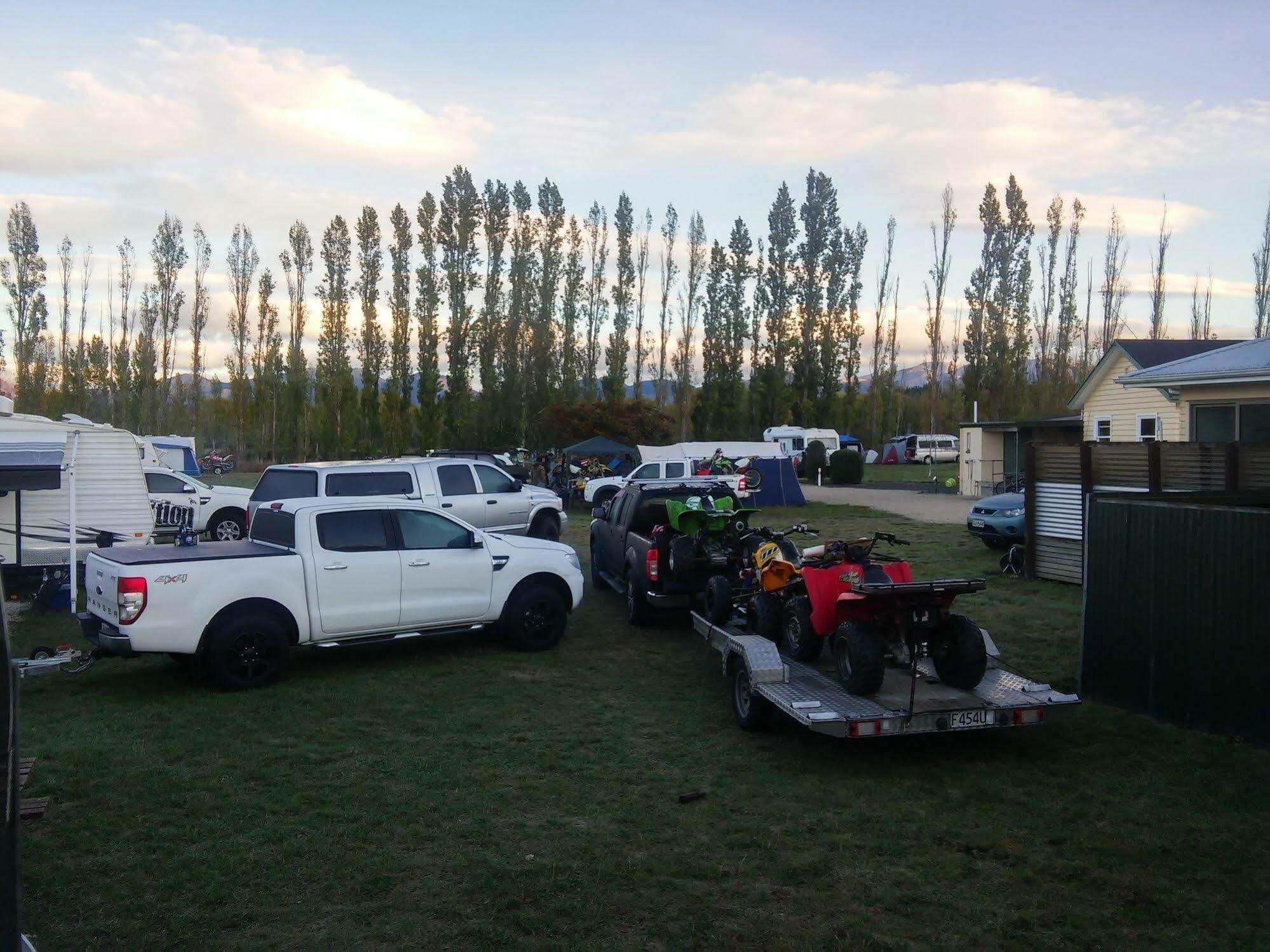 Waiau Motor Camp & Cabins Екстер'єр фото